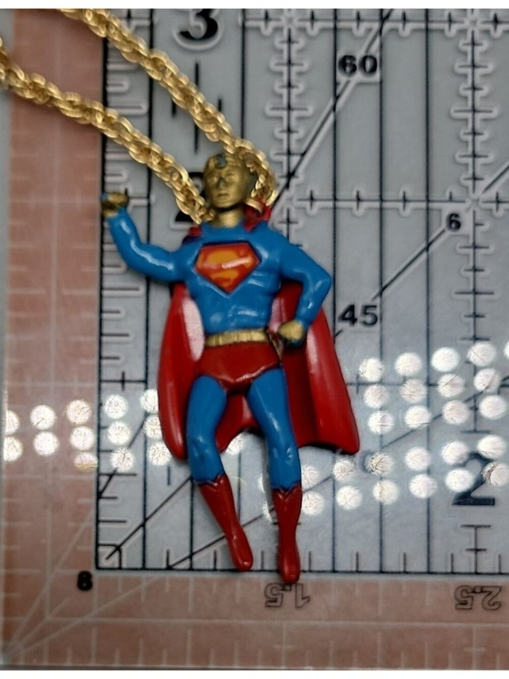 Superman Pendant Necklace DC Comics 22" Gold Tone Chain VTG 1978 Super Hero - Picture 9 of 10